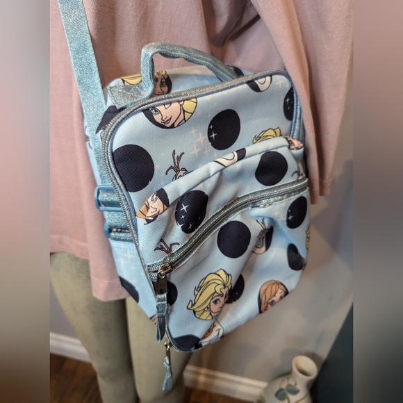 Disney Frozen sparkly insulated lunch bag, Elsa & Olaf NWOT - Picture 3 of 12